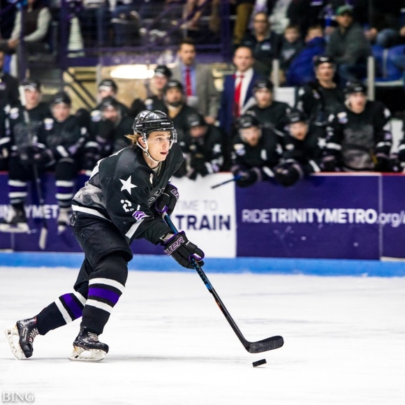 Meet your Posher, Clayton - Picture 5 of 6